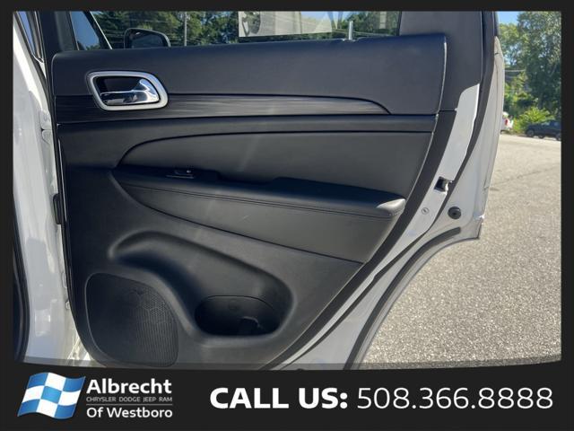 used 2022 Jeep Grand Cherokee car, priced at $31,737