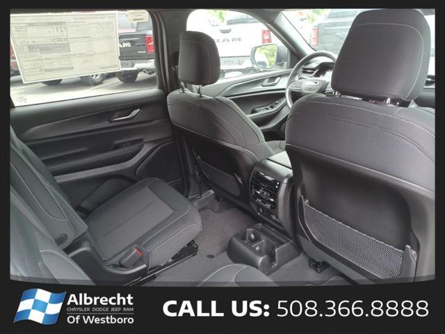 new 2025 Jeep Grand Cherokee L car, priced at $38,325