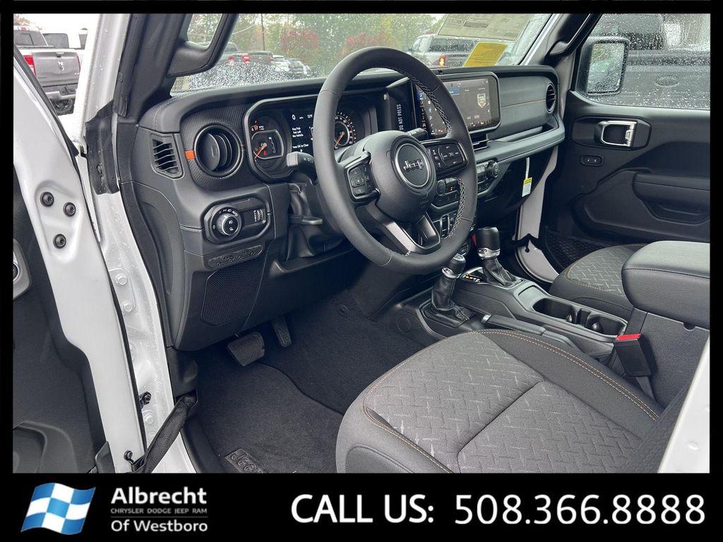new 2025 Jeep Gladiator car, priced at $51,273