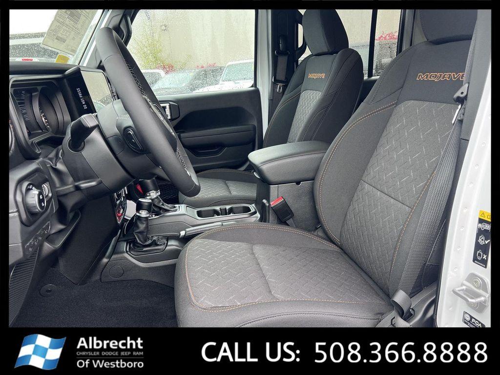 new 2025 Jeep Gladiator car, priced at $51,273