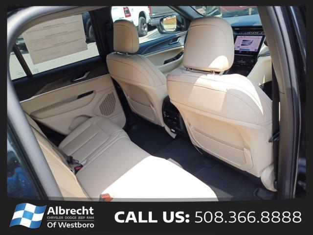 new 2025 Jeep Grand Cherokee car, priced at $40,510