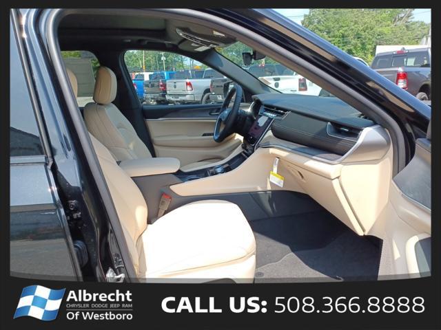 new 2025 Jeep Grand Cherokee car, priced at $40,510
