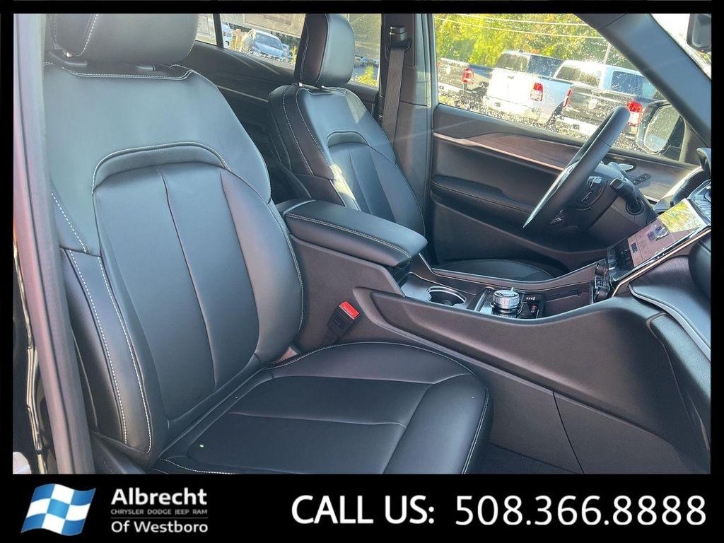 new 2025 Jeep Grand Cherokee L car, priced at $45,962