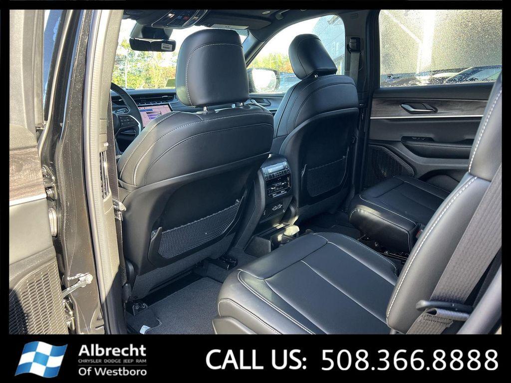 new 2025 Jeep Grand Cherokee L car, priced at $45,962