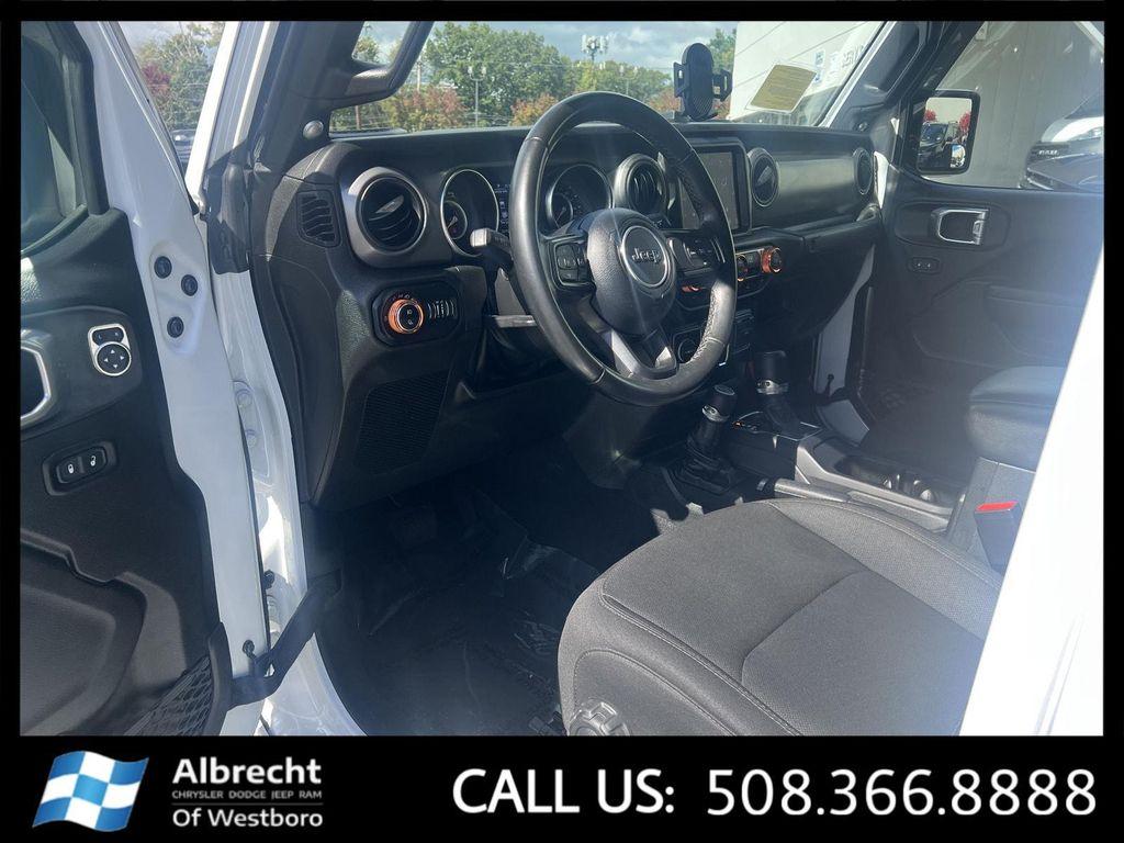 used 2022 Jeep Gladiator car, priced at $35,899