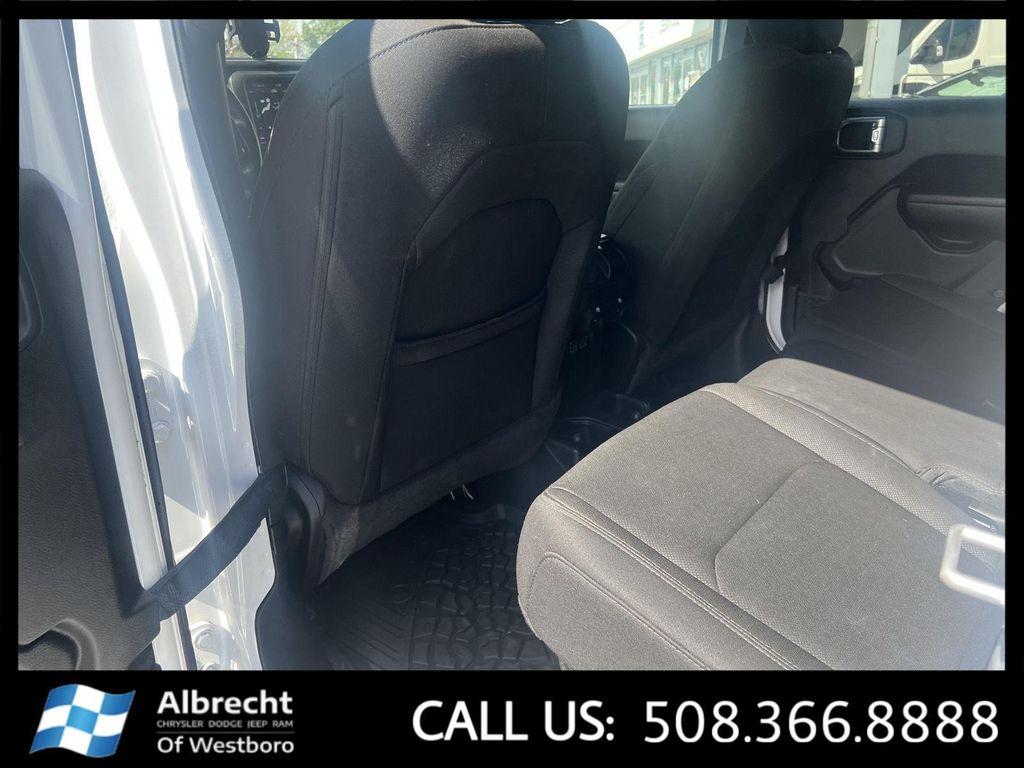used 2022 Jeep Gladiator car, priced at $35,899