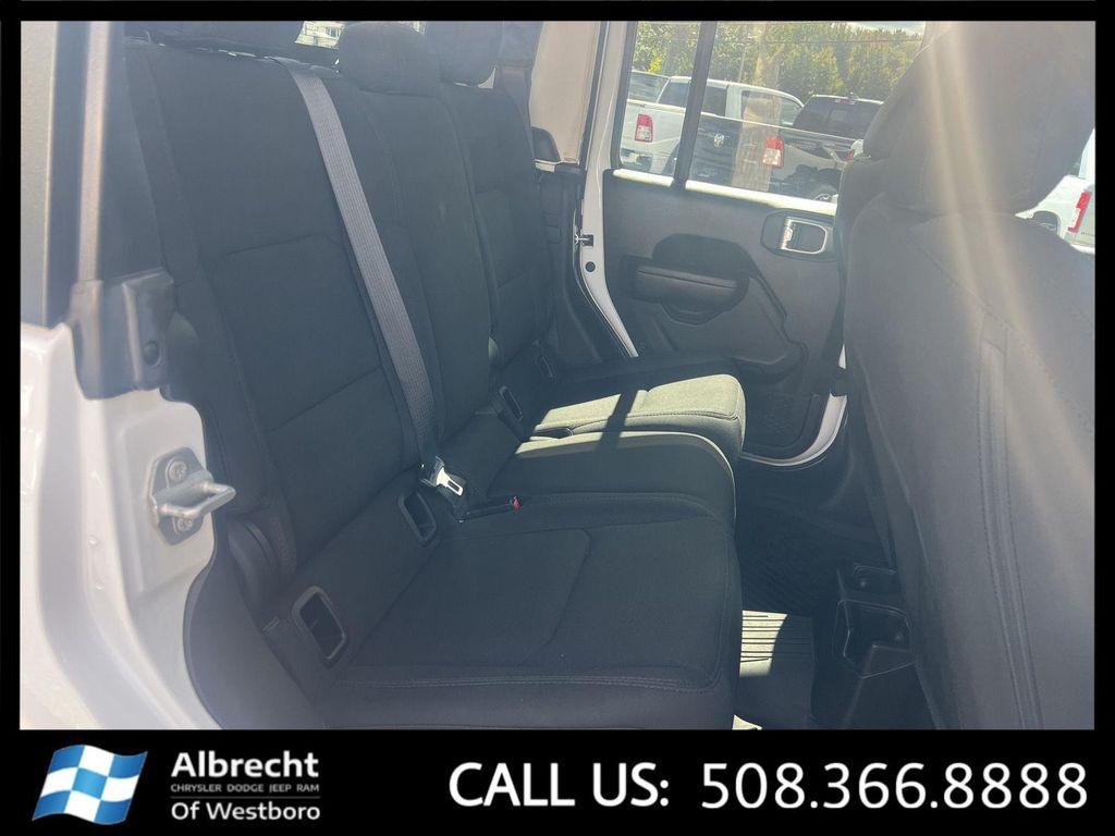 used 2022 Jeep Gladiator car, priced at $35,899