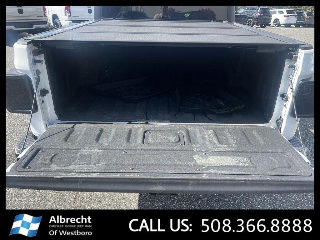 used 2022 Jeep Gladiator car, priced at $35,899