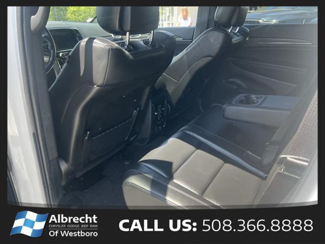 used 2022 Jeep Grand Cherokee car, priced at $27,999