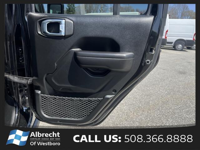 used 2021 Jeep Wrangler Unlimited car, priced at $32,999