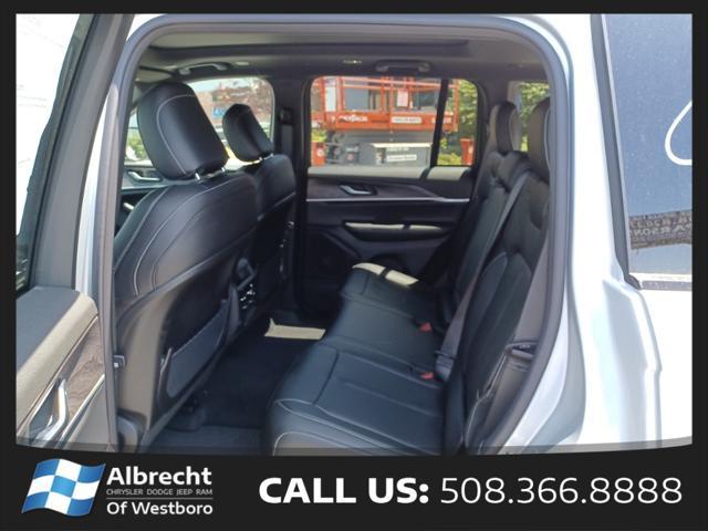 new 2025 Jeep Grand Cherokee car, priced at $40,510