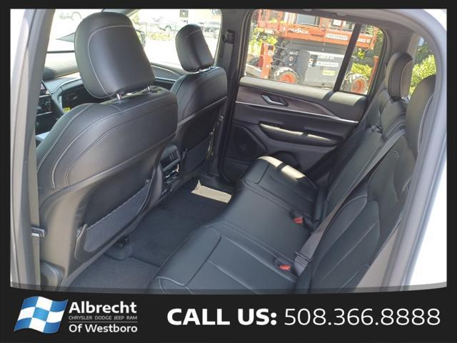 new 2025 Jeep Grand Cherokee car, priced at $40,510