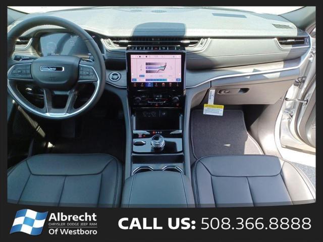 new 2025 Jeep Grand Cherokee car, priced at $45,010
