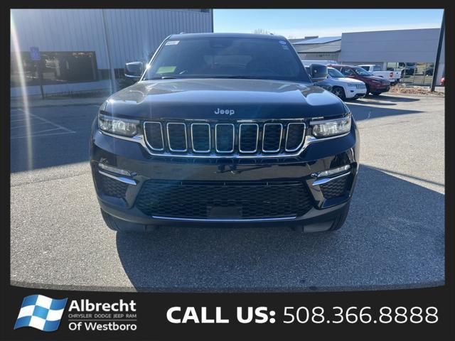 new 2025 Jeep Grand Cherokee car, priced at $45,810