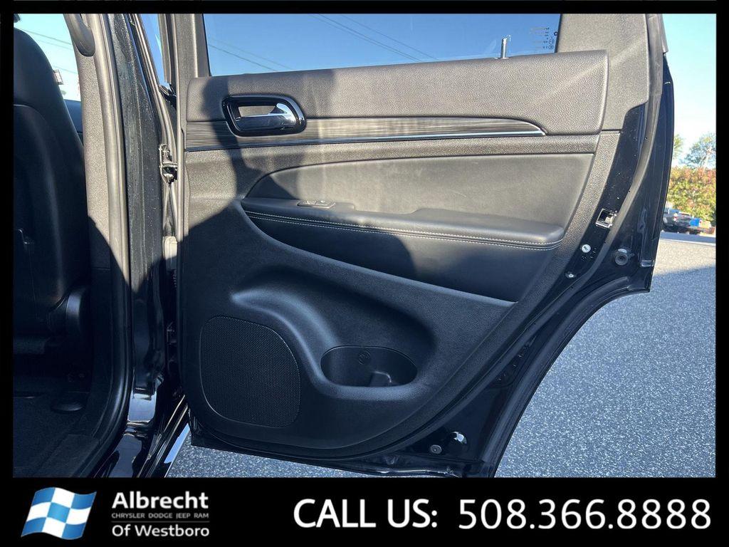 used 2021 Jeep Grand Cherokee car, priced at $21,894