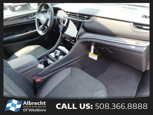 new 2025 Jeep Grand Cherokee car, priced at $43,875