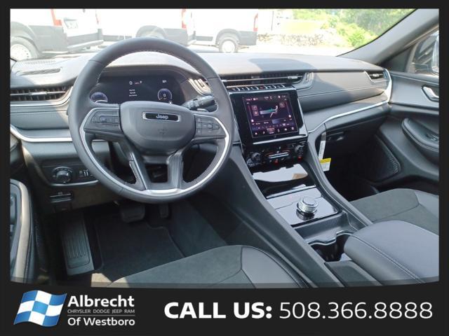 new 2025 Jeep Grand Cherokee car, priced at $40,375