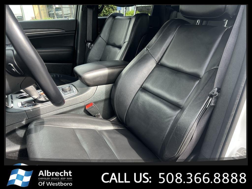 used 2022 Jeep Grand Cherokee car, priced at $26,999