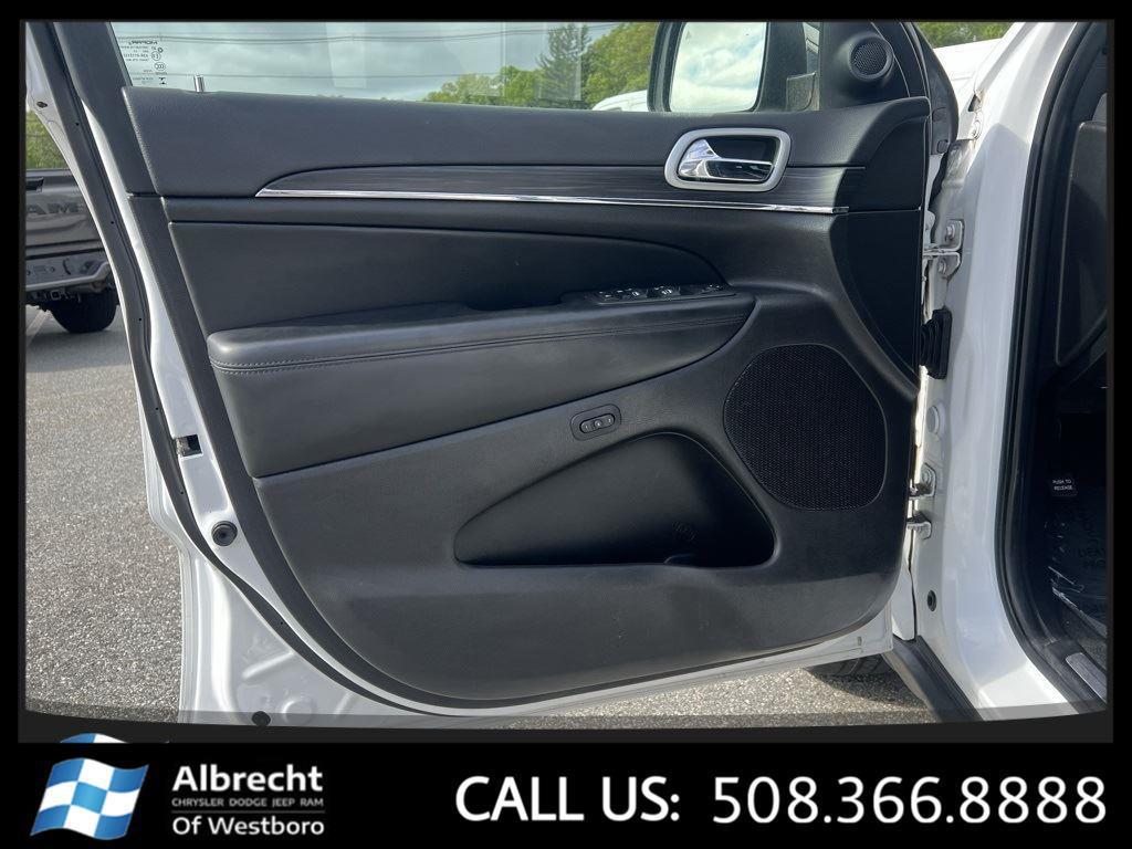 used 2022 Jeep Grand Cherokee car, priced at $26,999