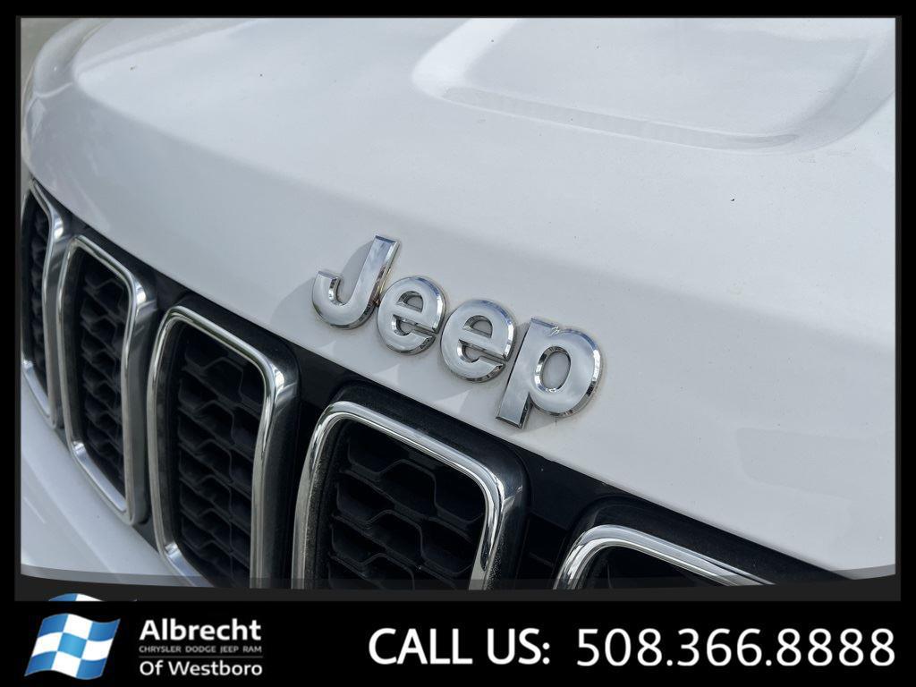 used 2022 Jeep Grand Cherokee car, priced at $26,999