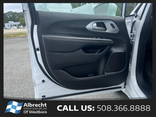 used 2022 Chrysler Pacifica car, priced at $33,499