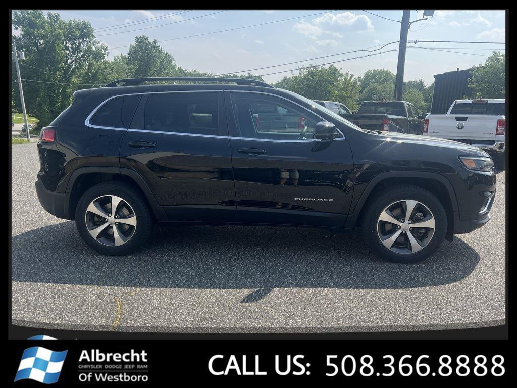 used 2022 Jeep Cherokee car, priced at $23,999