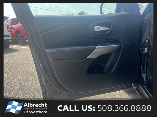 used 2022 Jeep Cherokee car, priced at $26,999