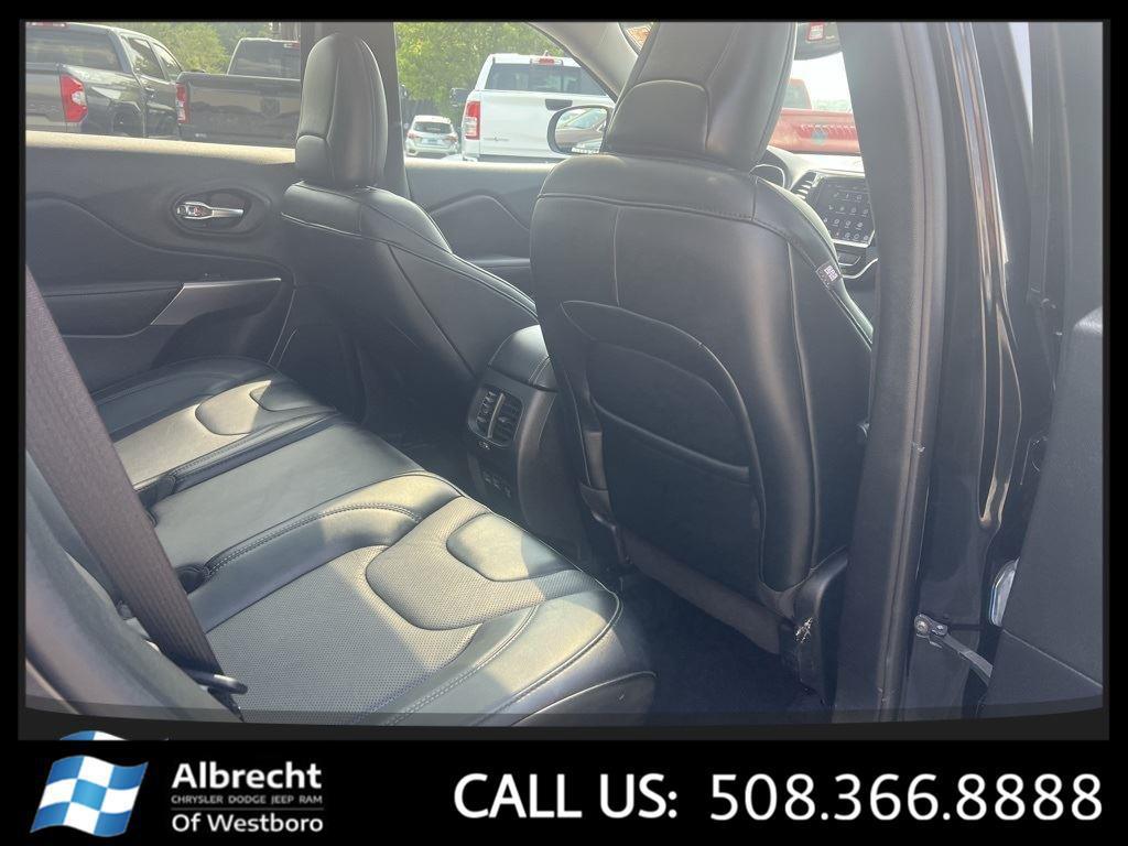 used 2022 Jeep Cherokee car, priced at $23,999