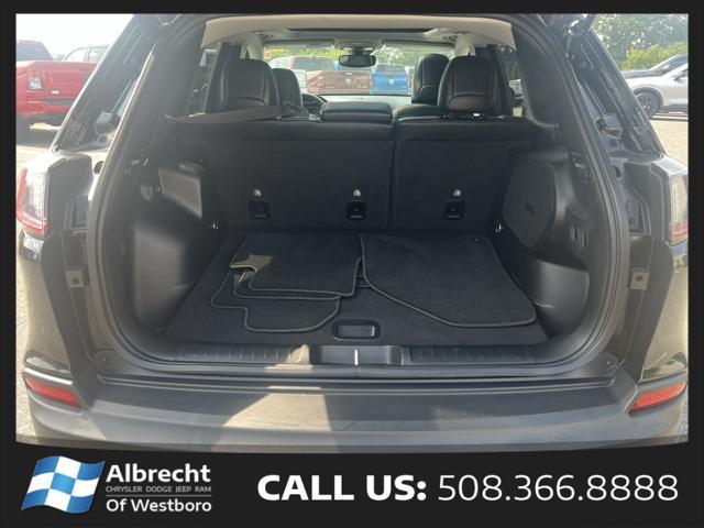 used 2022 Jeep Cherokee car, priced at $26,999