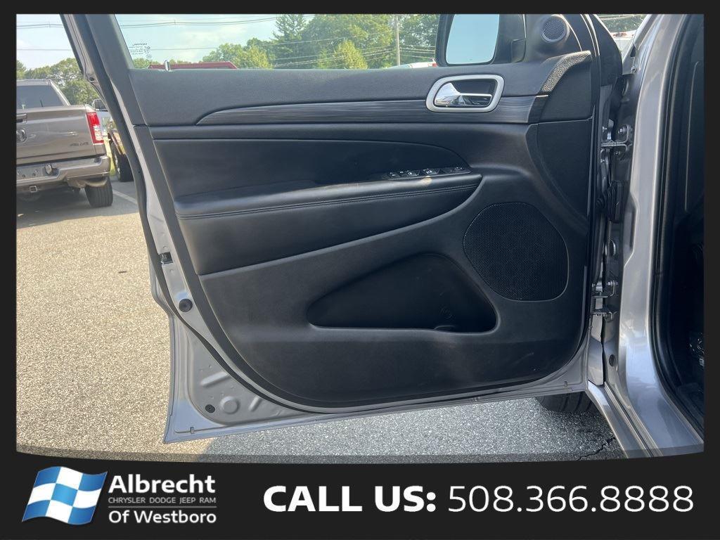 used 2021 Jeep Grand Cherokee car, priced at $27,882