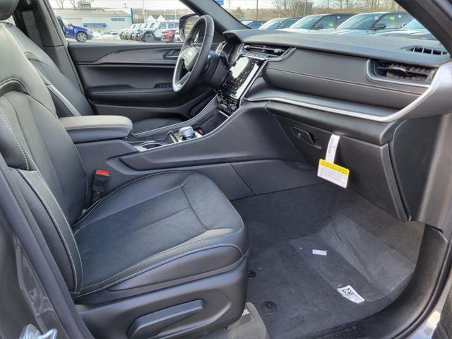 new 2024 Jeep Grand Cherokee L car, priced at $48,155