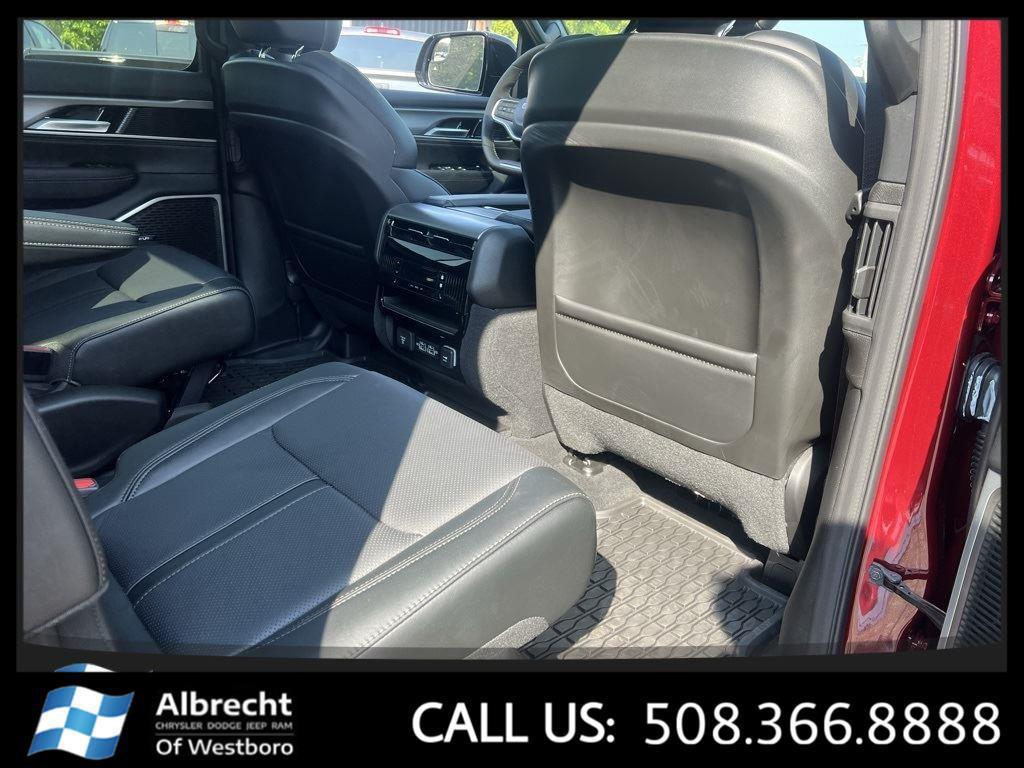 new 2025 Jeep Wagoneer car, priced at $69,820