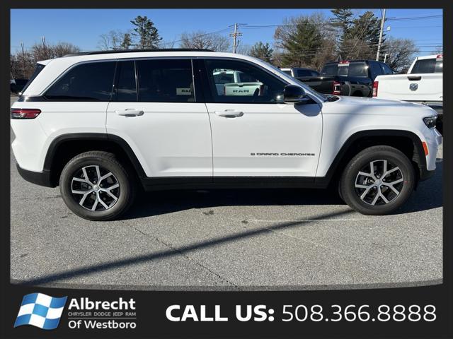 new 2025 Jeep Grand Cherokee car, priced at $46,715