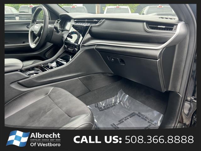 used 2023 Jeep Grand Cherokee car, priced at $33,999