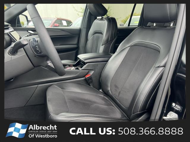 used 2023 Jeep Grand Cherokee car, priced at $33,999