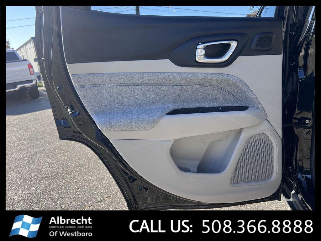 used 2022 Jeep Compass car, priced at $25,999