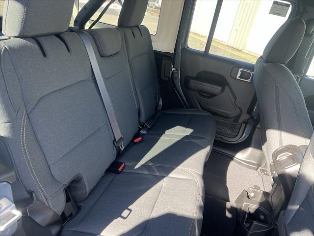 new 2025 Jeep Wrangler car, priced at $48,441
