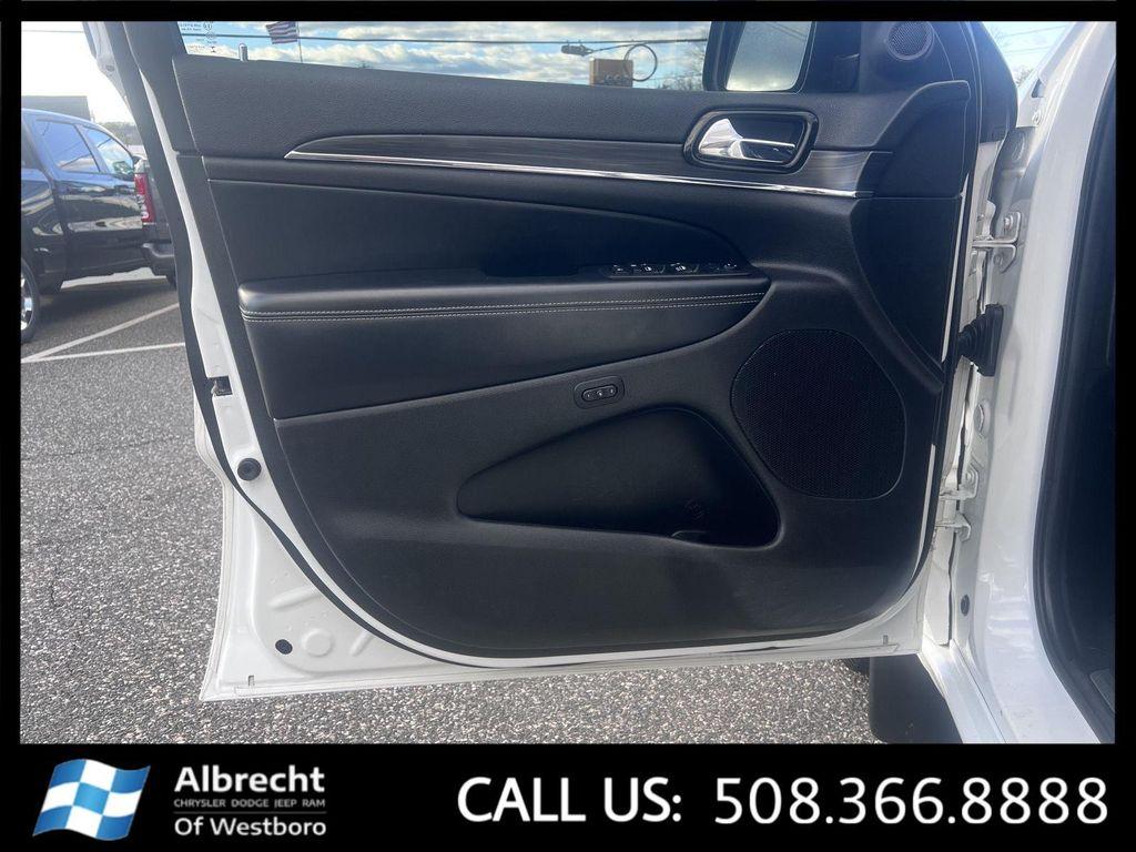 used 2021 Jeep Grand Cherokee car, priced at $25,414