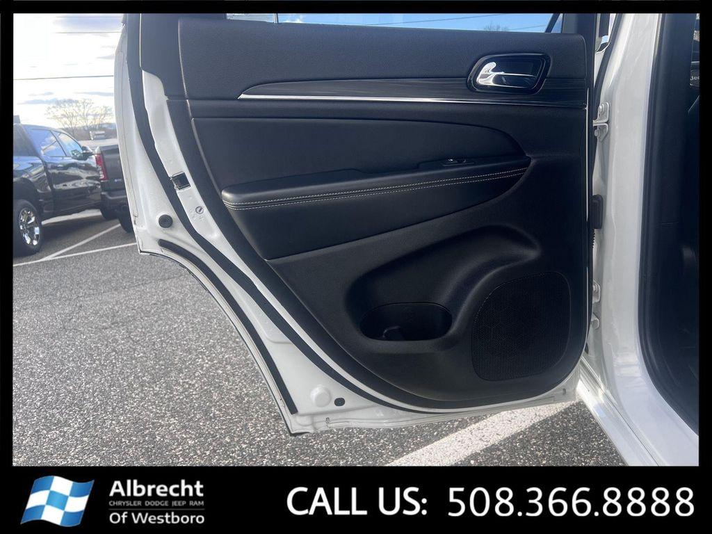 used 2021 Jeep Grand Cherokee car, priced at $25,414