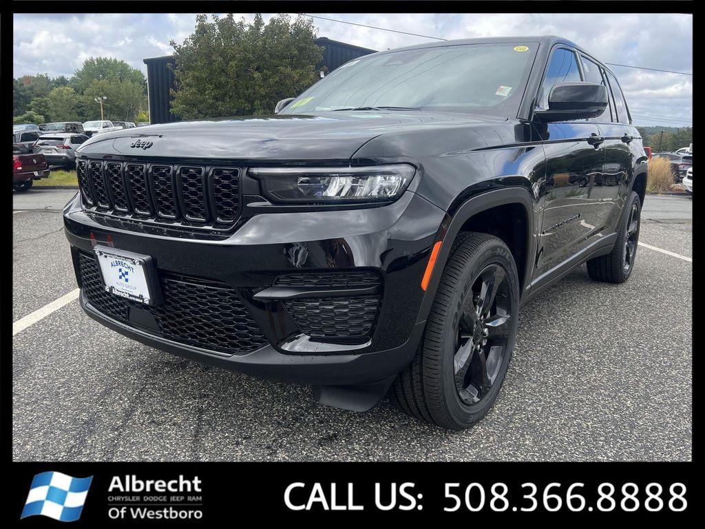 new 2025 Jeep Grand Cherokee car, priced at $40,255