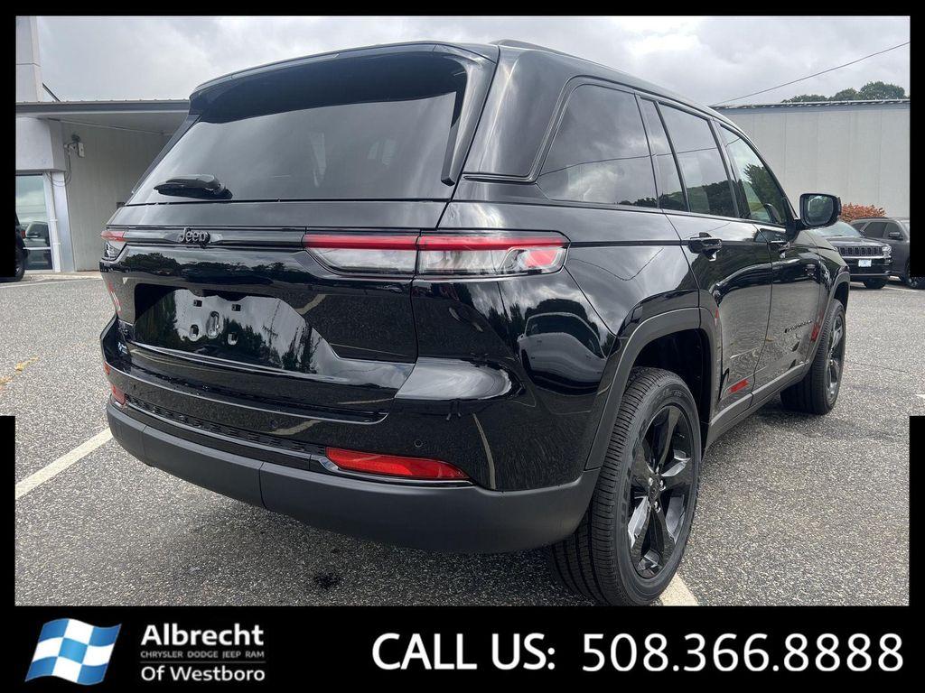 new 2025 Jeep Grand Cherokee car, priced at $42,497