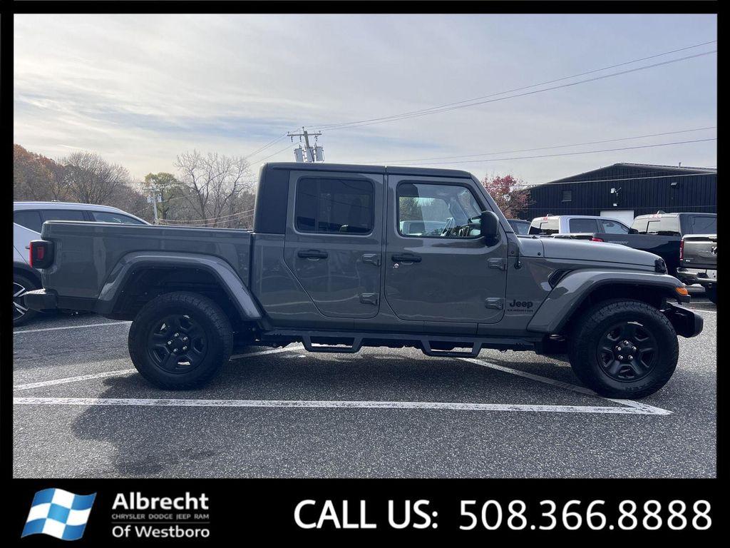 used 2022 Jeep Gladiator car, priced at $29,594