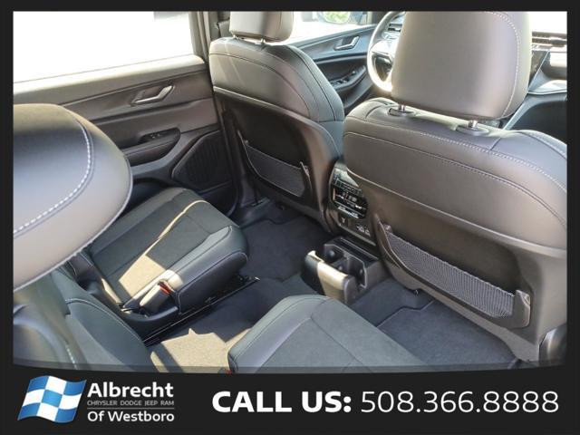 new 2025 Jeep Grand Cherokee L car, priced at $41,375