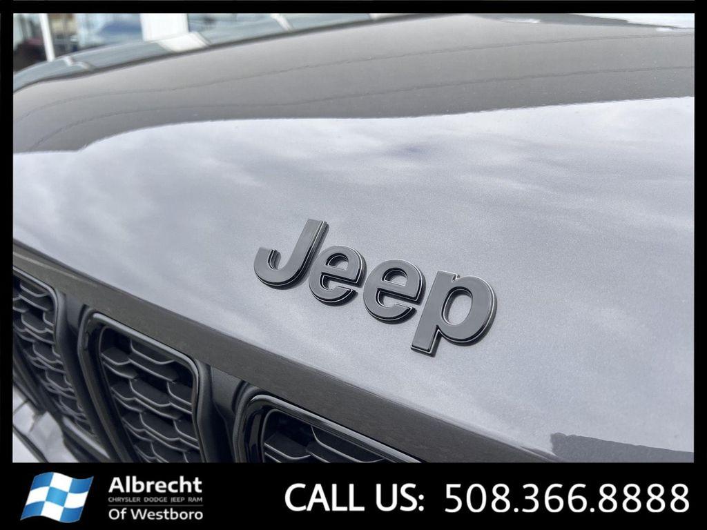 new 2025 Jeep Grand Cherokee car, priced at $47,724