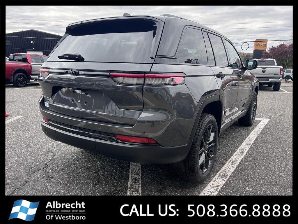 new 2025 Jeep Grand Cherokee car, priced at $47,724