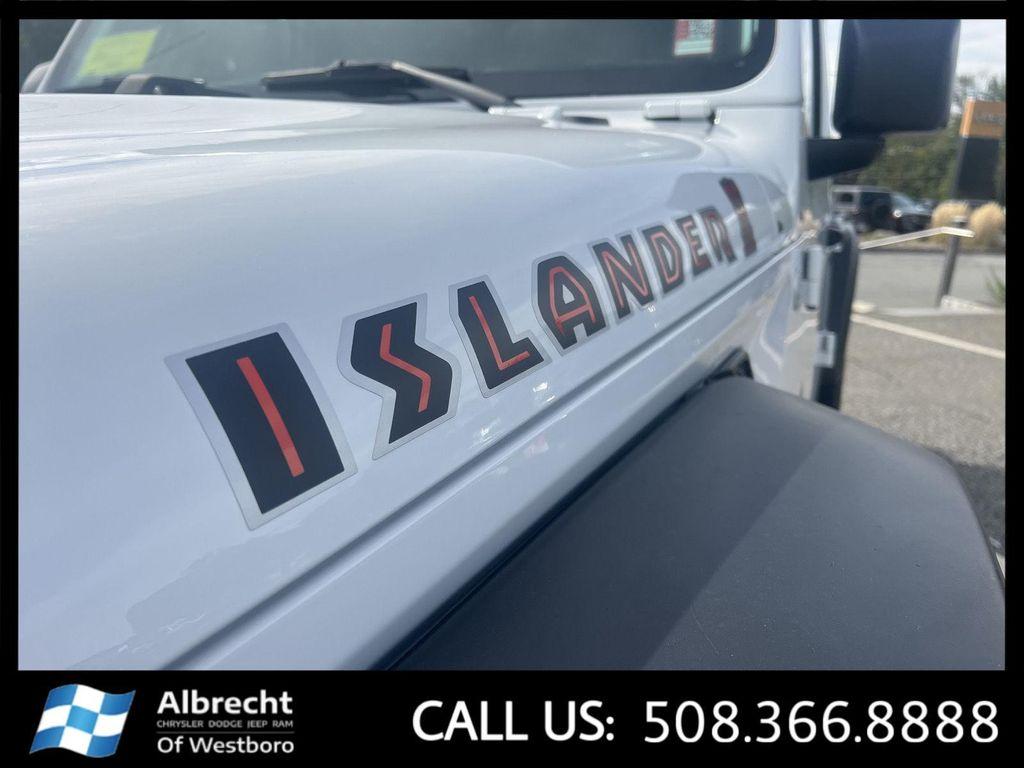 used 2021 Jeep Wrangler Unlimited car, priced at $27,794