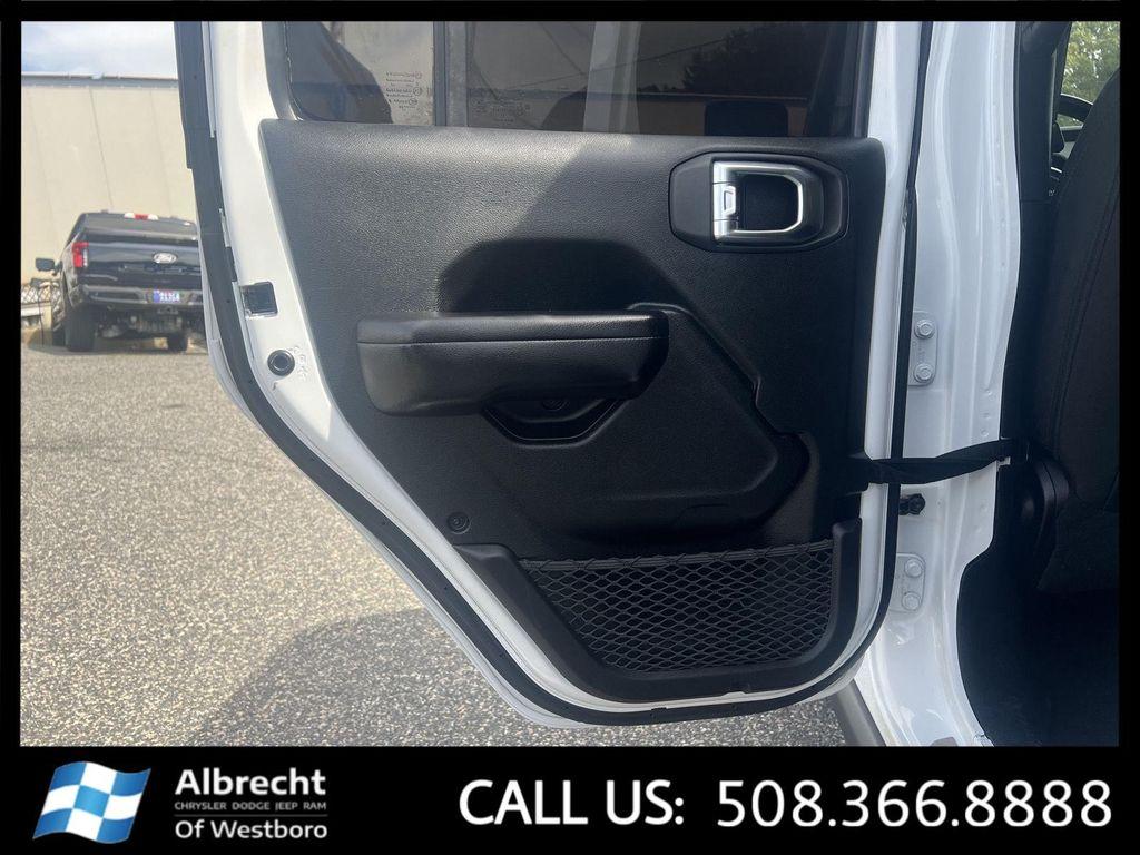 used 2021 Jeep Wrangler Unlimited car, priced at $27,794