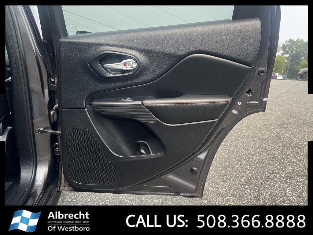 used 2016 Jeep Cherokee car, priced at $17,999