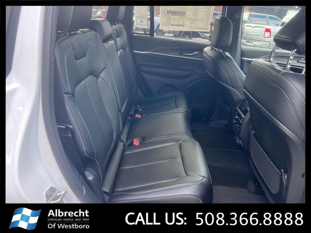 new 2025 Jeep Grand Cherokee car, priced at $46,426