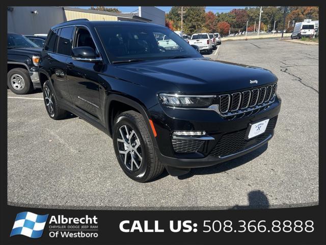 new 2024 Jeep Grand Cherokee car, priced at $45,120